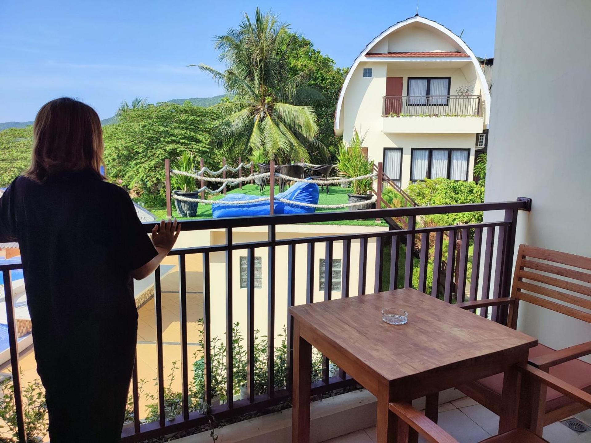 เดอะ แฮปปีเนส ฮิลล์ โฮเต็ล การิมุนชวา Hotel การีมุนยาวา ภายนอก รูปภาพ